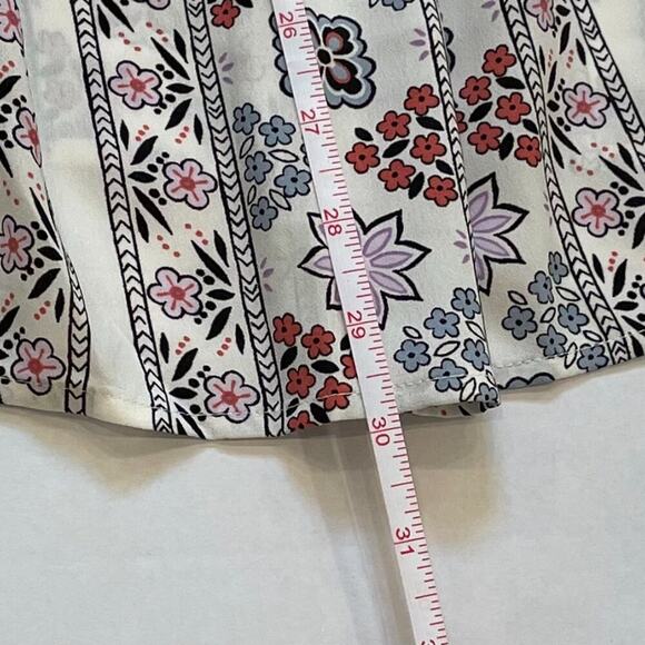 Ann Taylor Floral Sleeveless Tie Neck Blouse/Top/Shell, Blue, Lavender, L - Picture 12 of 12